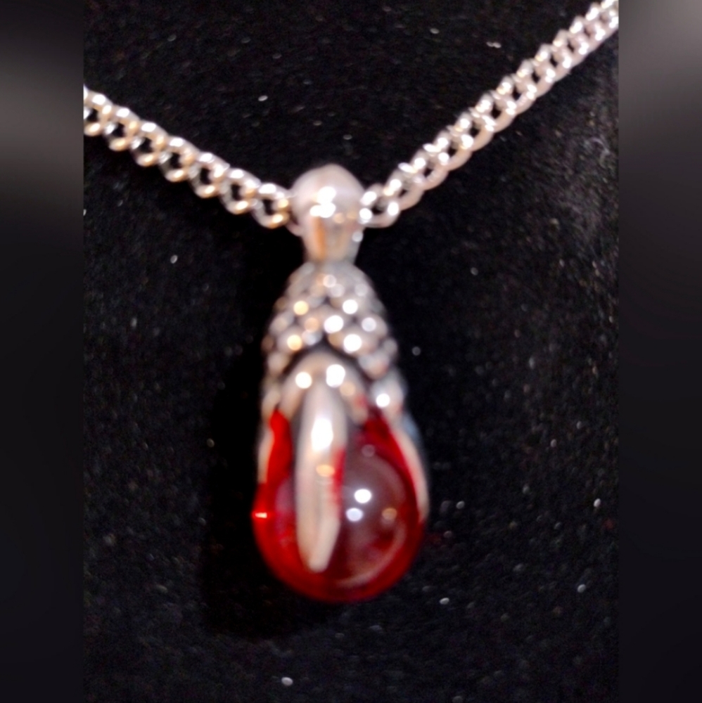 Necklace - Picture 2 of 2